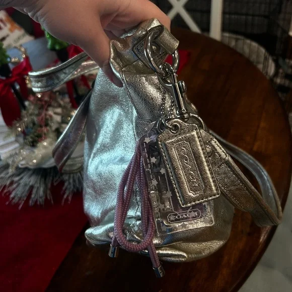 Coach Silver and Purple Star Shoulder Bag - Picture 6 of 8